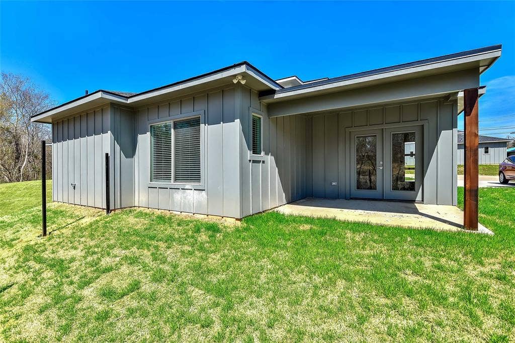 3260 W Crawford Street, #602, Denison, TX 75020