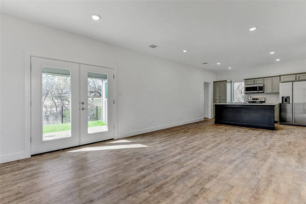 3260 W Crawford Street, #602, Denison, TX 75020