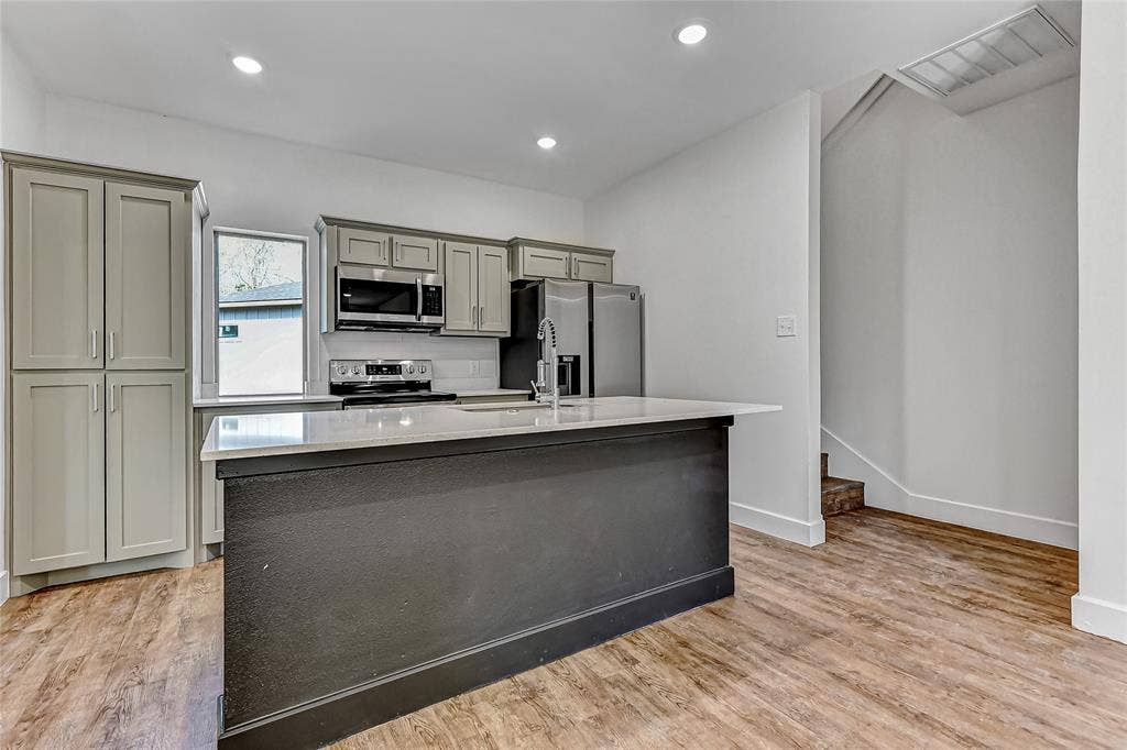 3260 W Crawford Street, #602, Denison, TX 75020