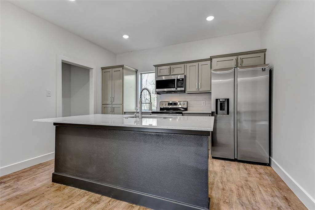 3260 W Crawford Street, #602, Denison, TX 75020