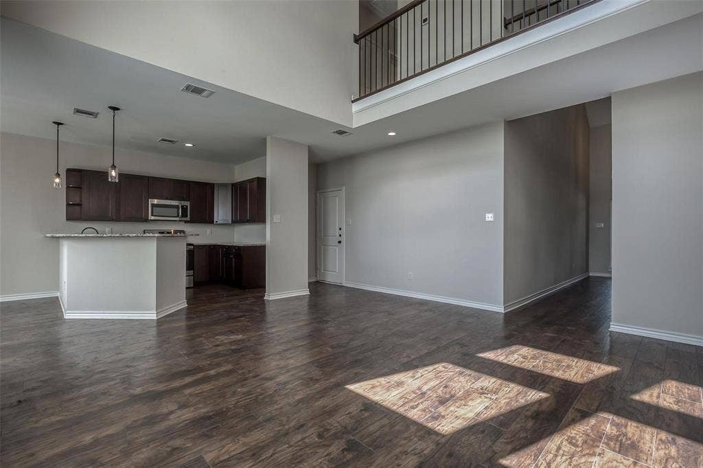 106 Eagle Meadow, Brock, TX 76087