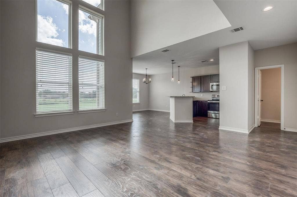 106 Eagle Meadow, Brock, TX 76087