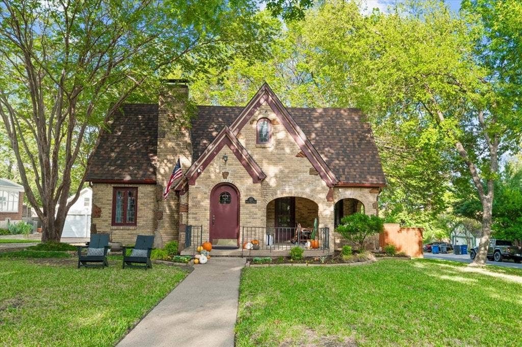 522 Monte Vista Drive, Dallas, TX 75223