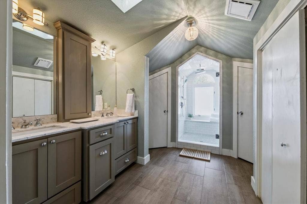 522 Monte Vista Drive, Dallas, TX 75223