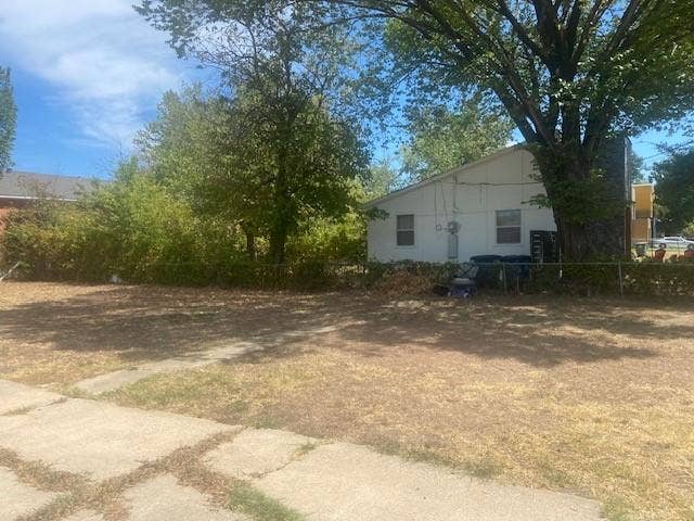 1943 Nomas Street, Dallas, TX 75212 Empty Lot of 1939