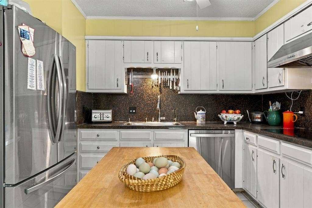 1300 Oak Country, Weatherford, TX 76085