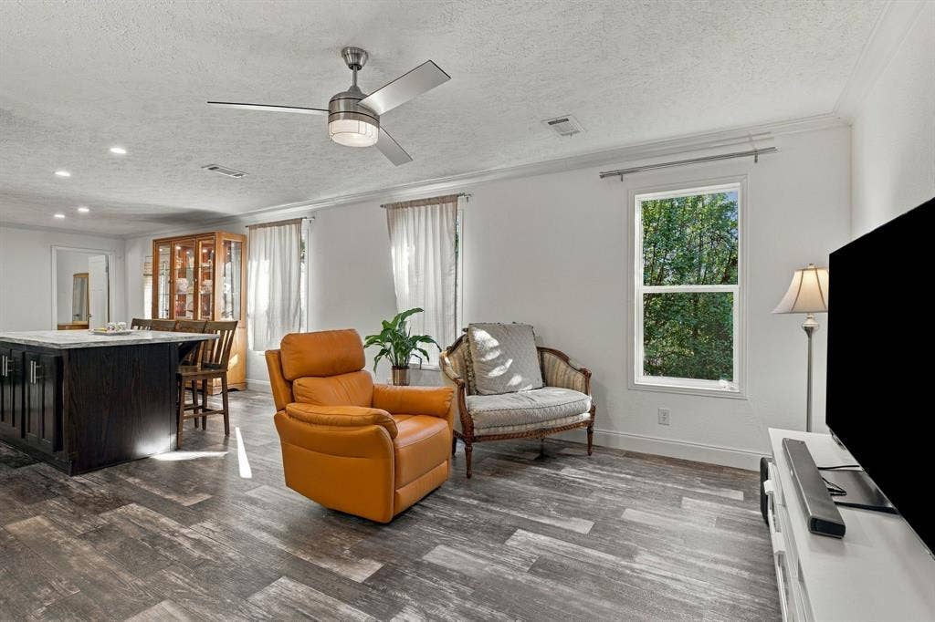 1300 Oak Country, Weatherford, TX 76085
