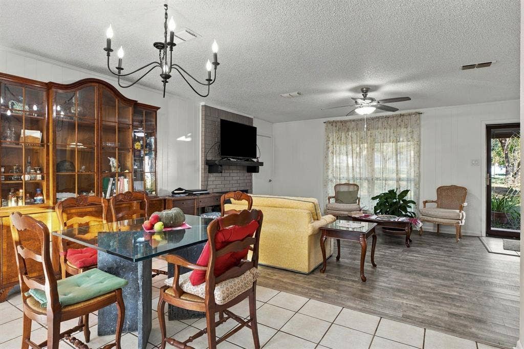 1300 Oak Country, Weatherford, TX 76085