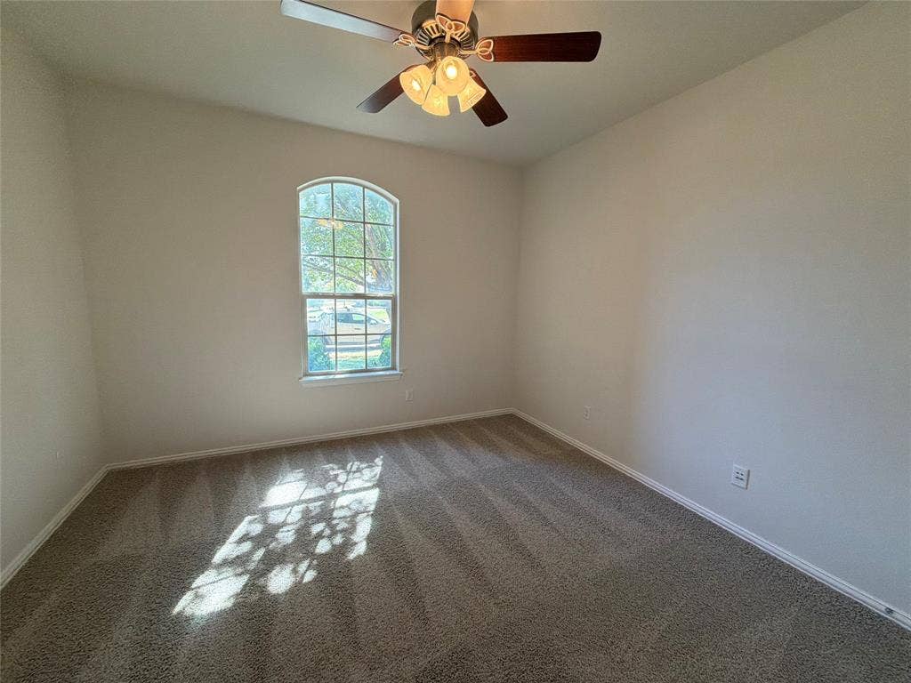 2030 Uvalde Drive, Forney, TX 75126
