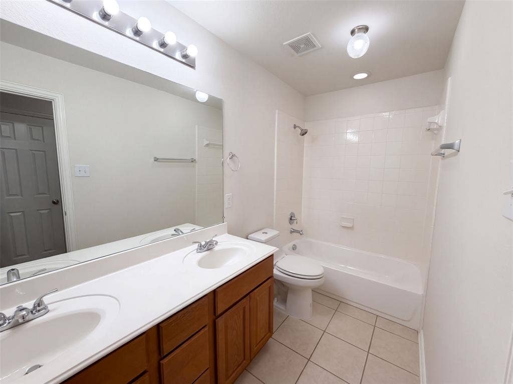 2030 Uvalde Drive, Forney, TX 75126