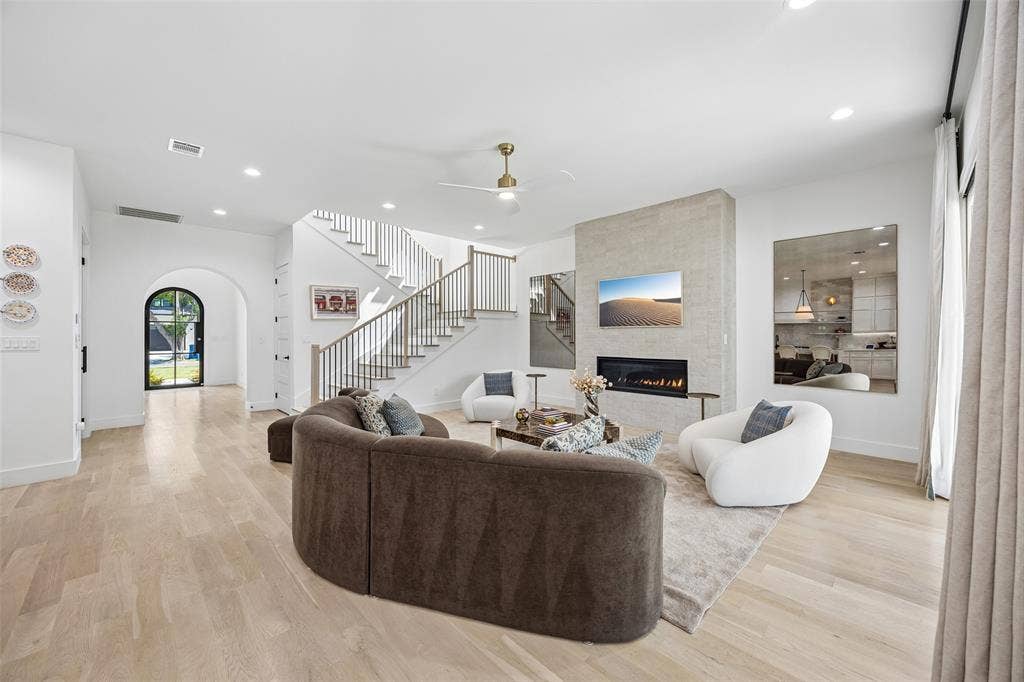 3722 Cortez Drive, Dallas, TX 75220 3722 Cortez Drive, Dallas, TX 75220