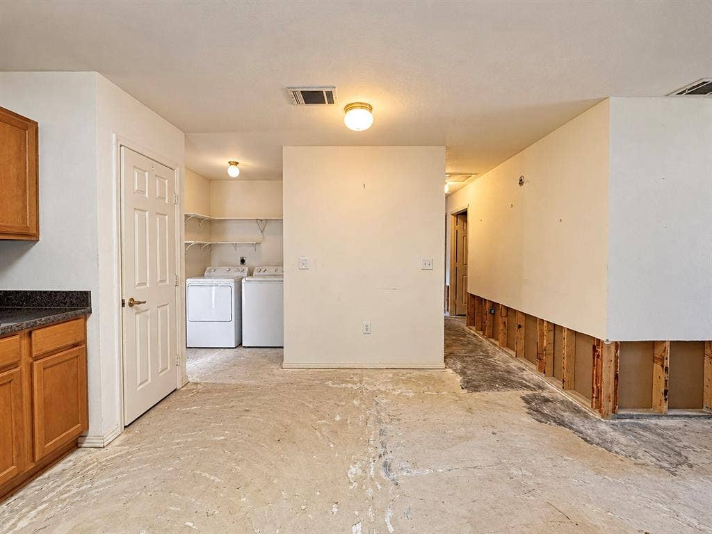208 Olive Street, Lone Oak, TX 75453 Additional content