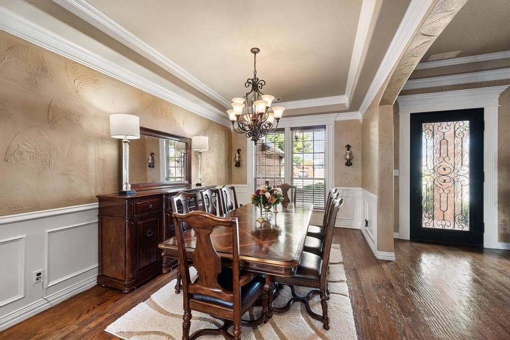 824 Rio Grande Drive, Mansfield, TX 76063 Room for a large table in this dining room!