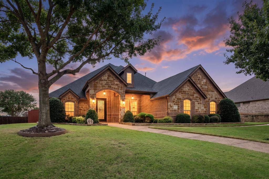 824 Rio Grande Drive, Mansfield, TX 76063 Impeccable property in Twin Creeks!