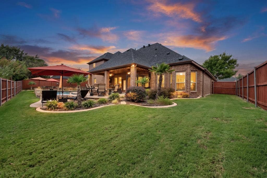 824 Rio Grande Drive, Mansfield, TX 76063 824 Rio Grande Drive, Mansfield, TX 76063