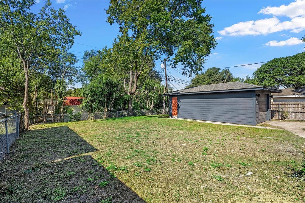 1116 N 44th Street, Waco, TX 76710 1116 N 44th Street, Waco, TX 76710