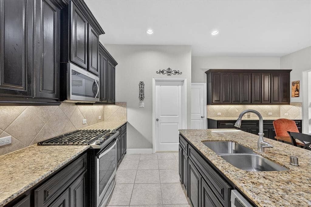 2728 Country Church Road, McKinney, TX 75071 2728 Country Church Road, McKinney, TX 75071