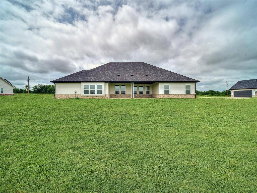2544 Fm 1566 W, Celeste, TX 75423