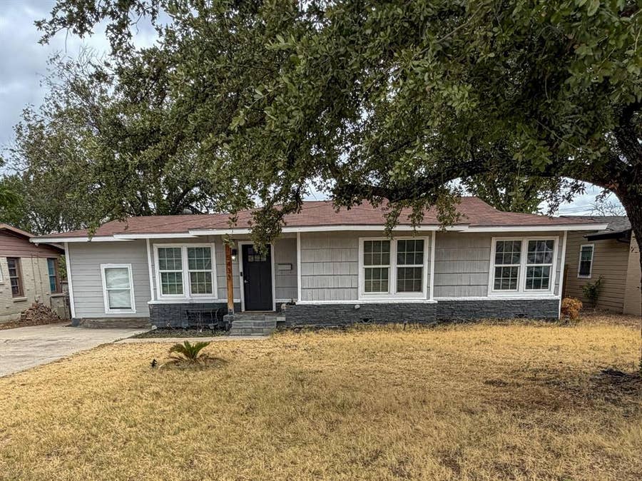 Property photo for 5433 Greenlee Street, Fort Worth, TX