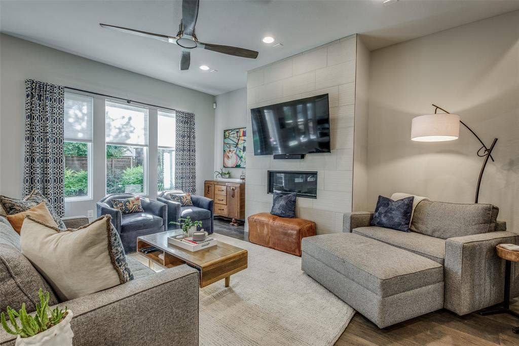 4125 Entrada Way, Dallas, TX 75219 4125 Entrada Way, Dallas, TX 75219