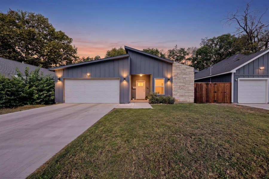 Property photo for 3931 Hancock Street, Dallas, TX