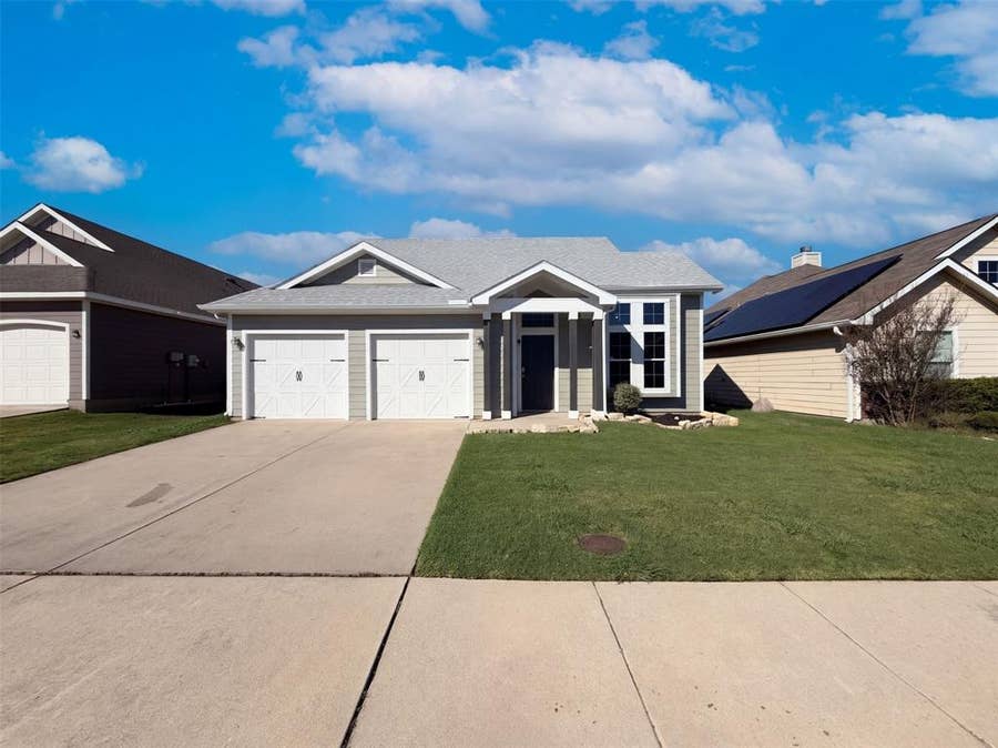 Property photo for 2309 Windsor Farms Drive, Denton, TX