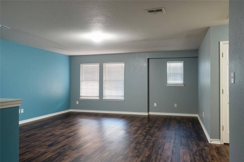 5440 Kleberg Drive, Grand Prairie, TX 75052 5440 Kleberg Drive, Grand Prairie, TX 75052