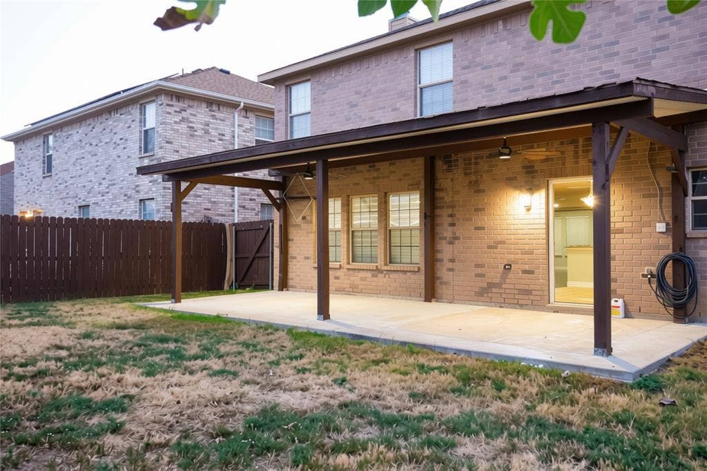5440 Kleberg Drive, Grand Prairie, TX 75052 5440 Kleberg Drive, Grand Prairie, TX 75052