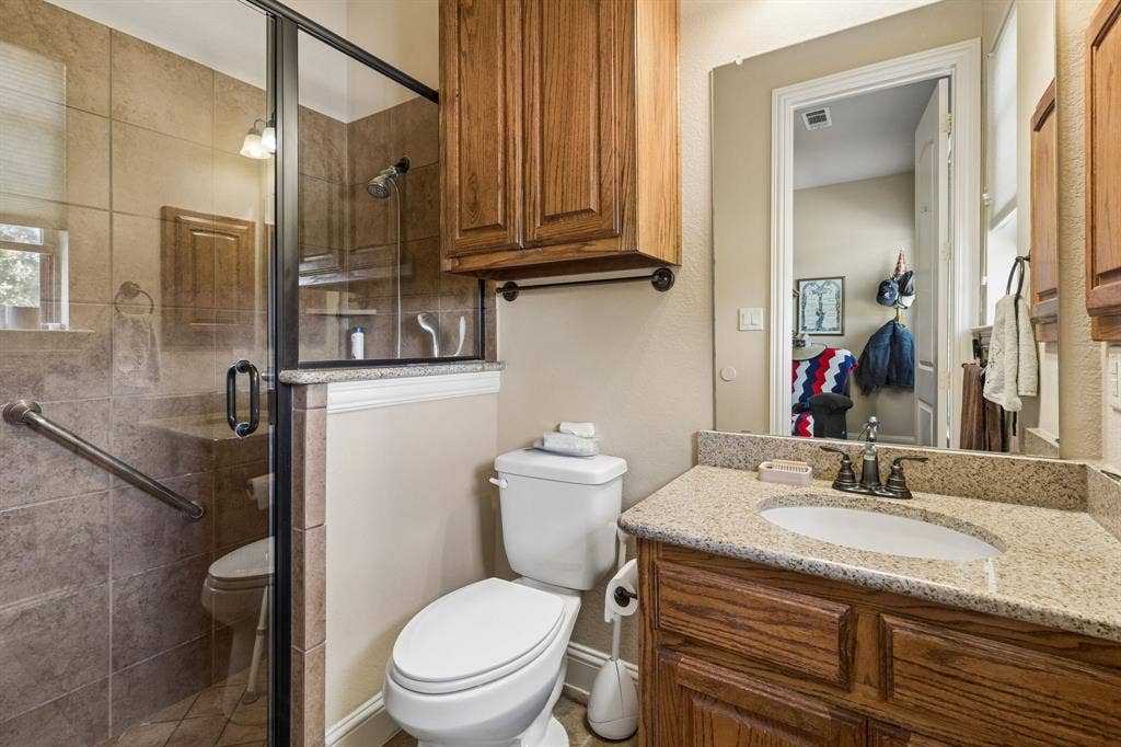 6405 Northridge Parkway, Parker, TX 75002 Ensuite Bathroom
