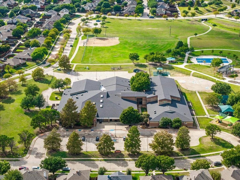 Johnson Elementary school with park grounds for the community