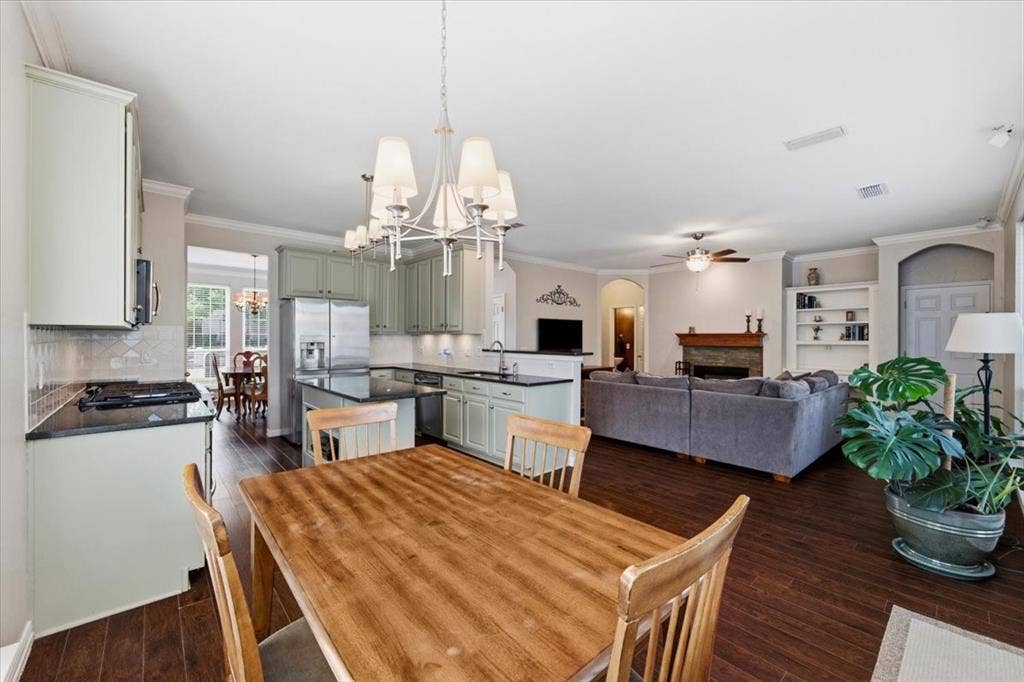 Great Open Floor plan