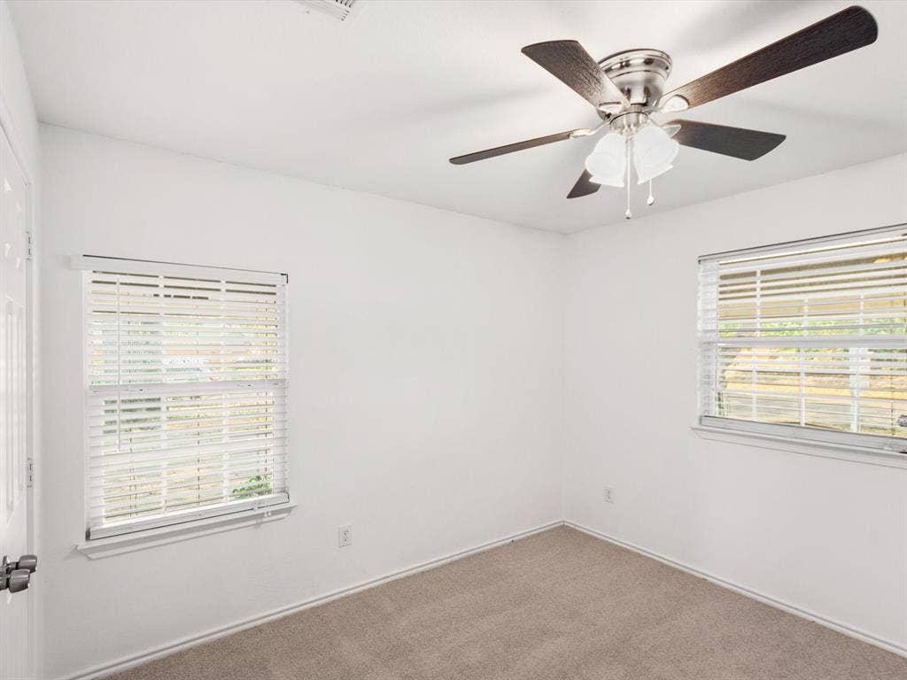 2222 Woodoak Drive, Irving, TX 75060 2222 Woodoak Drive, Irving, TX 75060