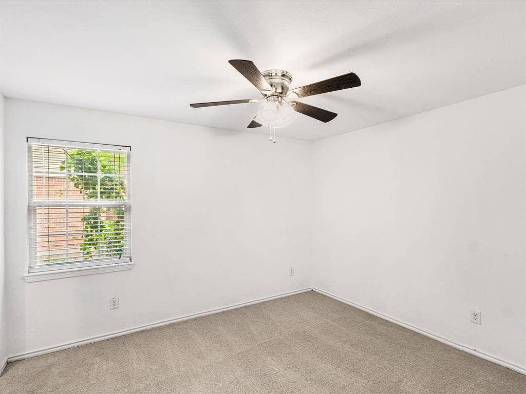 2222 Woodoak Drive, Irving, TX 75060 2222 Woodoak Drive, Irving, TX 75060