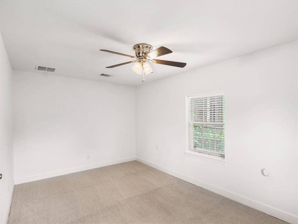 2222 Woodoak Drive, Irving, TX 75060 2222 Woodoak Drive, Irving, TX 75060