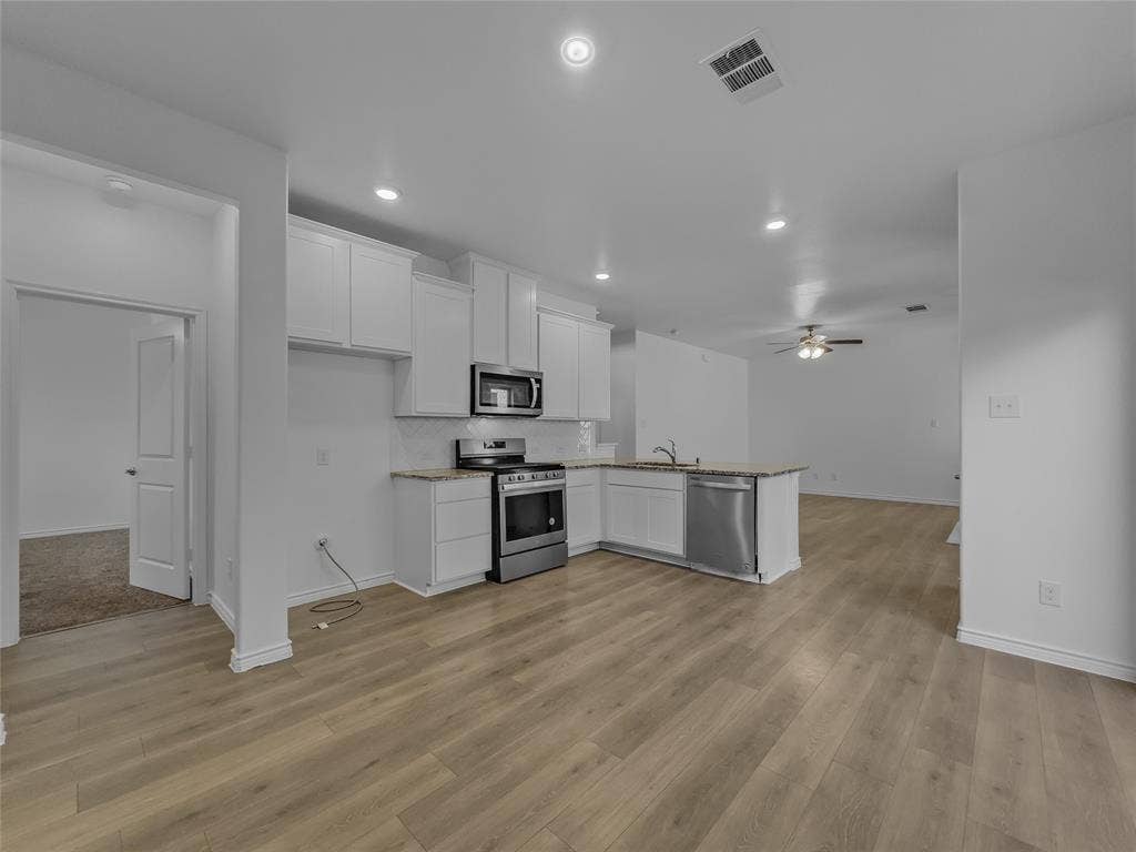 2126 Hobby Drive, Forney, TX 75126 2126 Hobby Drive, Forney, TX 75126
