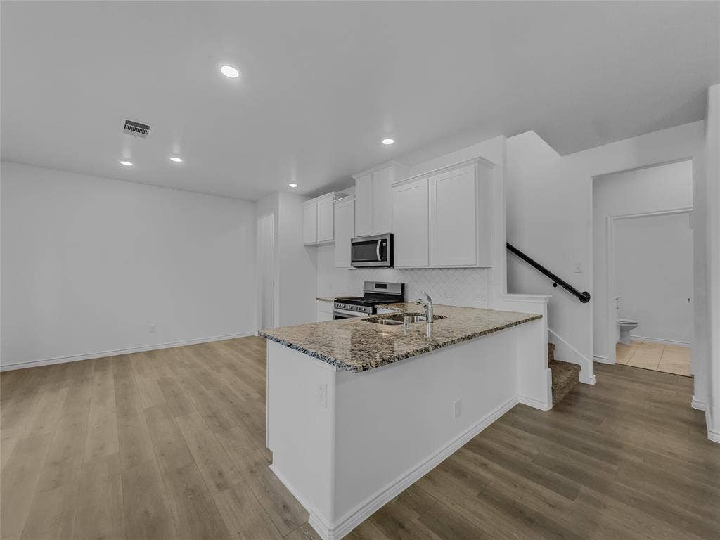 2126 Hobby Drive, Forney, TX 75126 2126 Hobby Drive, Forney, TX 75126