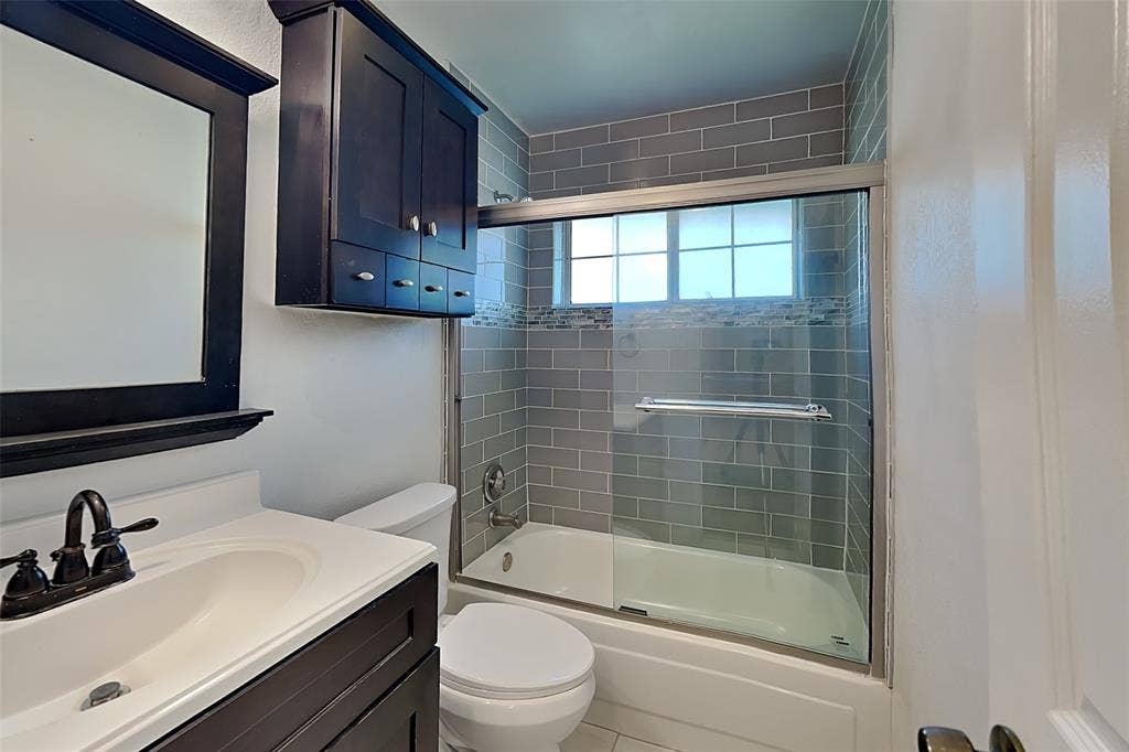 633 Beatty Drive, Grand Prairie, TX 75052
