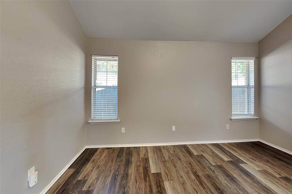 633 Beatty Drive, Grand Prairie, TX 75052