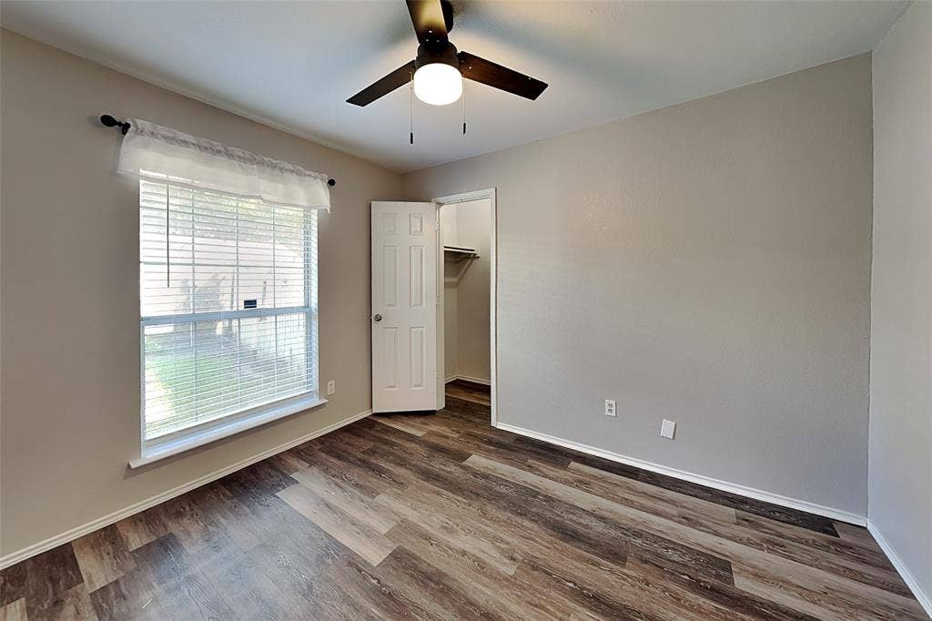 633 Beatty Drive, Grand Prairie, TX 75052