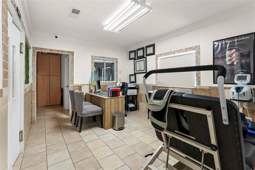 3017 E Lancaster Avenue, Fort Worth, TX 76103