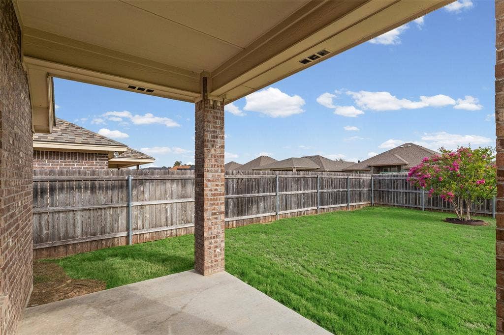 3213 Mccoy Lane, Granbury, TX 76049 3213 Mccoy Lane, Granbury, TX 76049