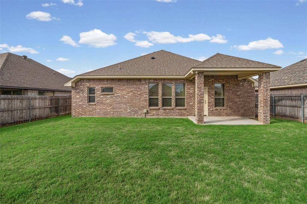 3213 Mccoy Lane, Granbury, TX 76049 3213 Mccoy Lane, Granbury, TX 76049