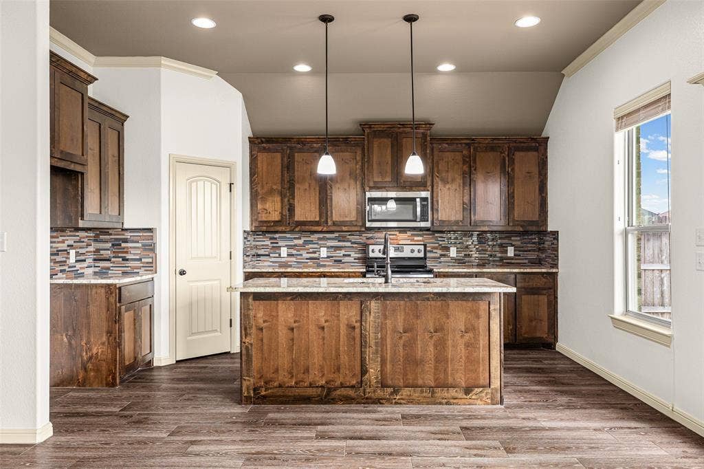 3213 Mccoy Lane, Granbury, TX 76049 3213 Mccoy Lane, Granbury, TX 76049