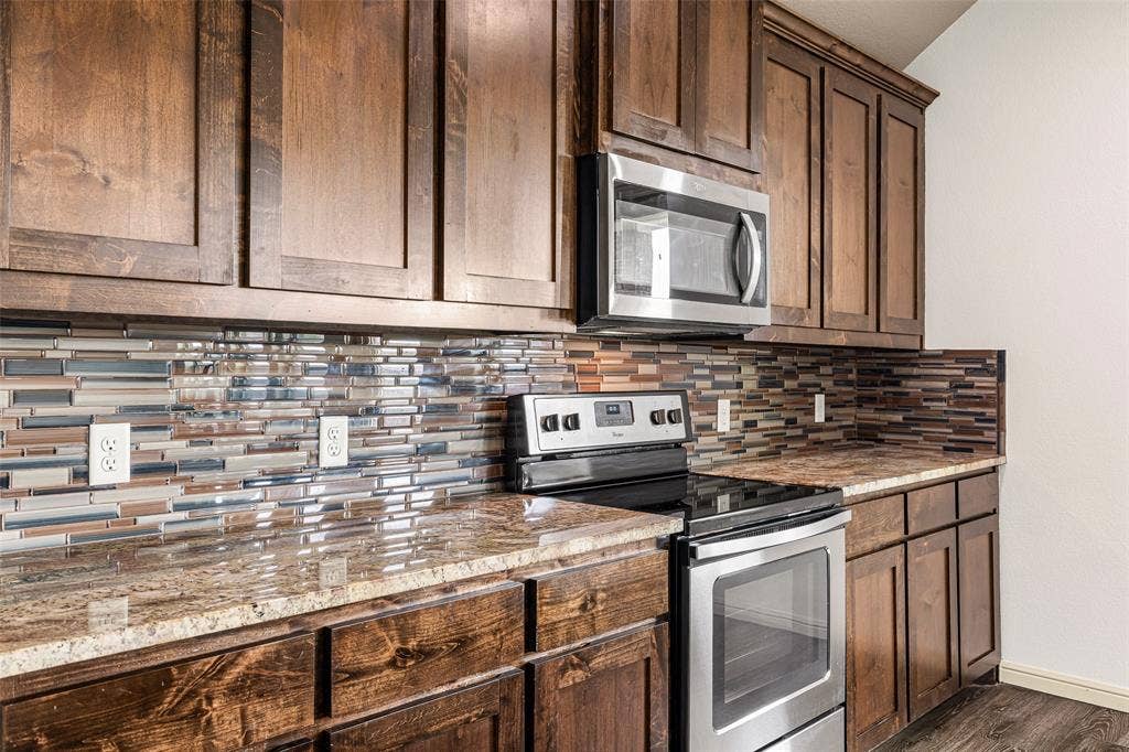 3213 Mccoy Lane, Granbury, TX 76049 3213 Mccoy Lane, Granbury, TX 76049