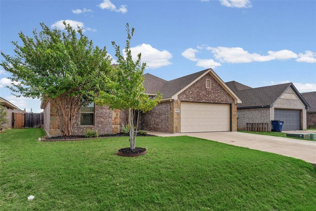 3213 Mccoy Lane, Granbury, TX 76049 3213 Mccoy Lane, Granbury, TX 76049