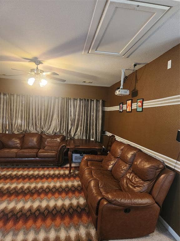 3038 Ivy Hill Lane, Irving, TX 75063 Ceiling fan with integrated lighting
