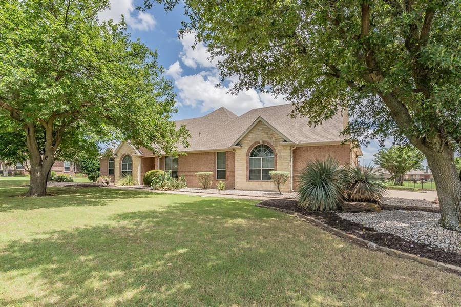 Property photo for 1049 Van Zandt Court, Haslet, TX