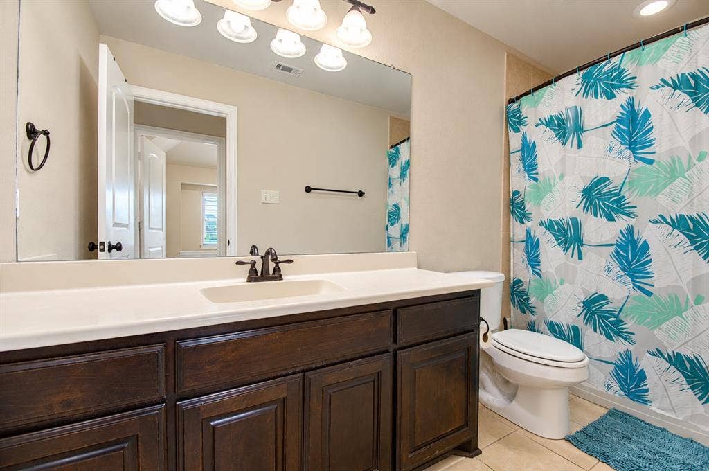 3814 Hyde Park Drive, Midlothian, TX 76065