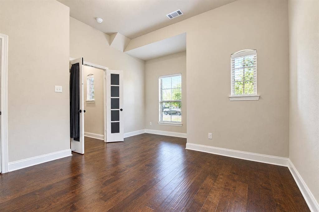 3814 Hyde Park Drive, Midlothian, TX 76065