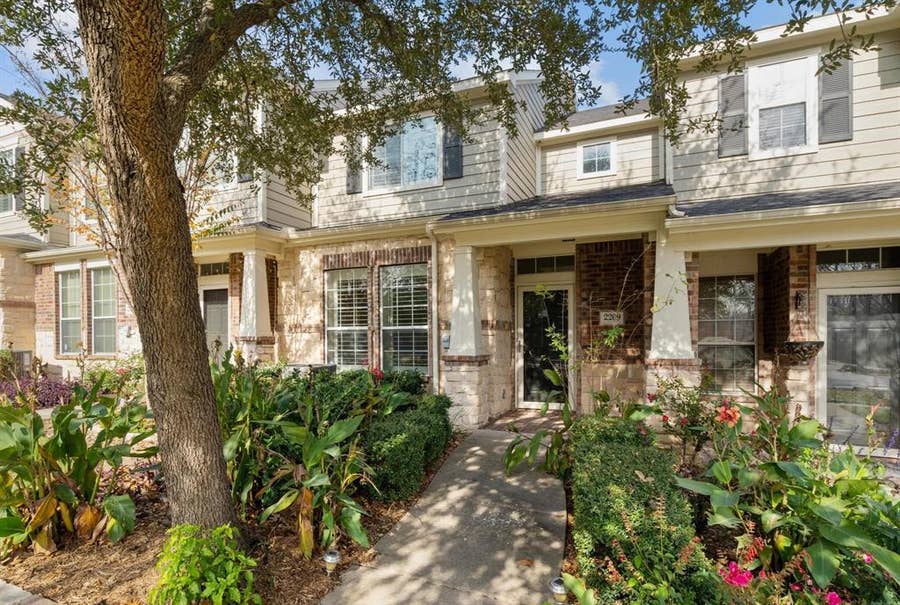 Property photo for 2209 Stonepark Place, McKinney, TX